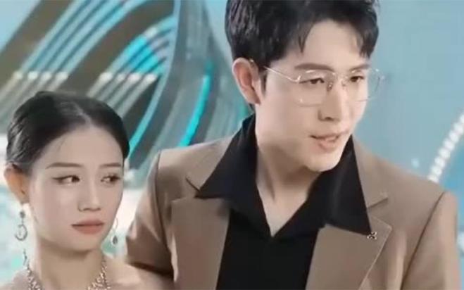 替身上位總裁輕點撩(錯認(rèn)成寵，張先生寵妻好甜)(全集)
